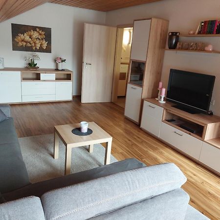 Moderne Ferienwohnung - Neu Renoviert - Ruhige Lage Waldachtal Exterior foto