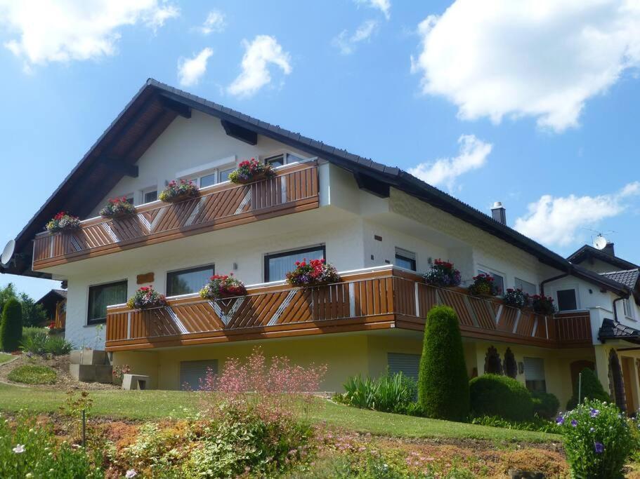 Moderne Ferienwohnung - Neu Renoviert - Ruhige Lage Waldachtal Exterior foto