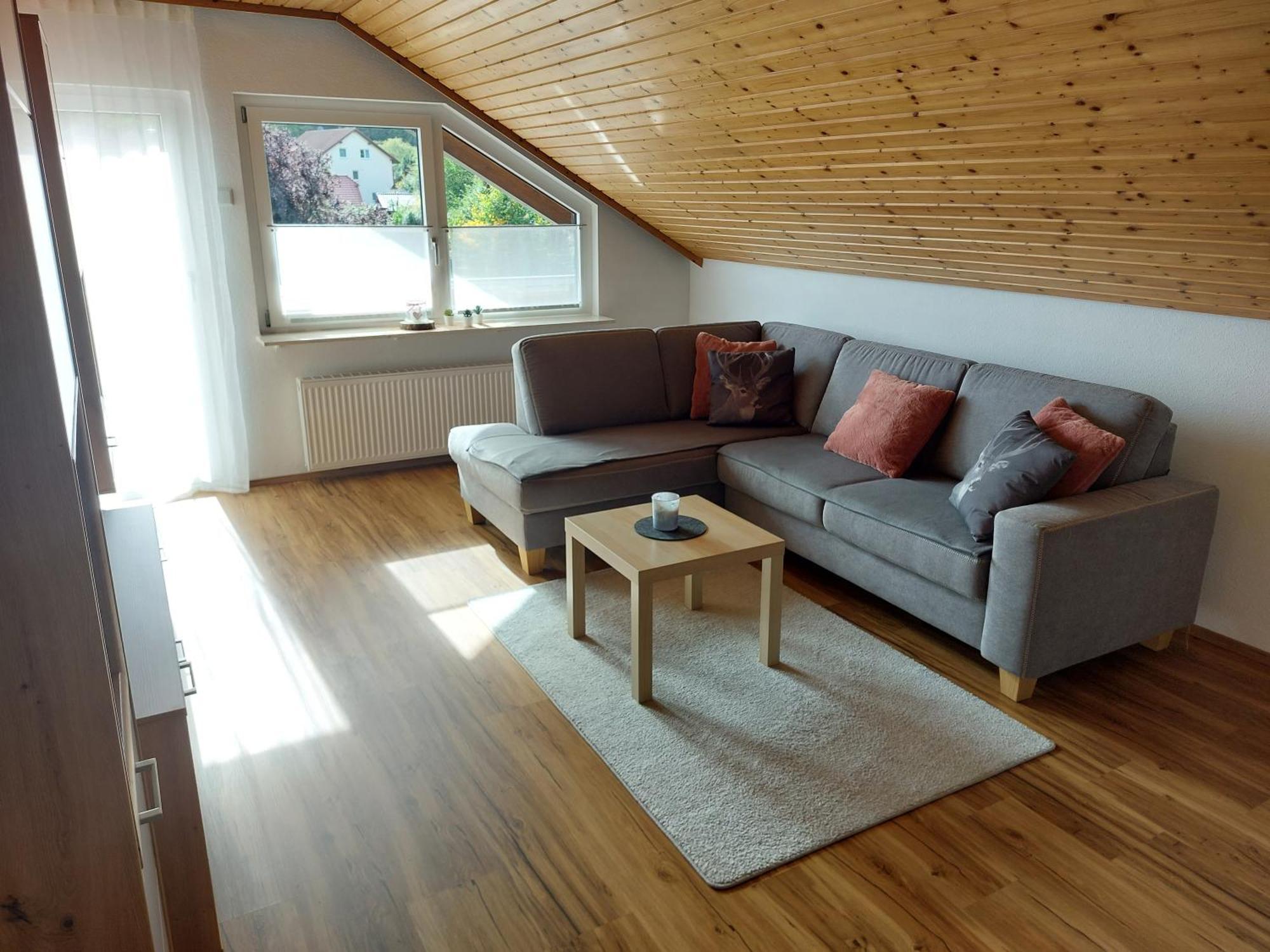 Moderne Ferienwohnung - Neu Renoviert - Ruhige Lage Waldachtal Exterior foto