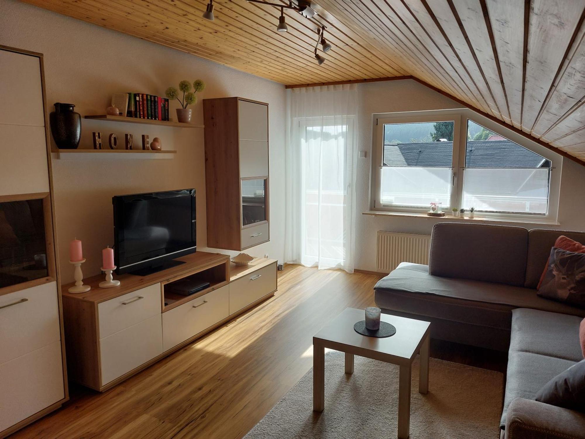 Moderne Ferienwohnung - Neu Renoviert - Ruhige Lage Waldachtal Exterior foto