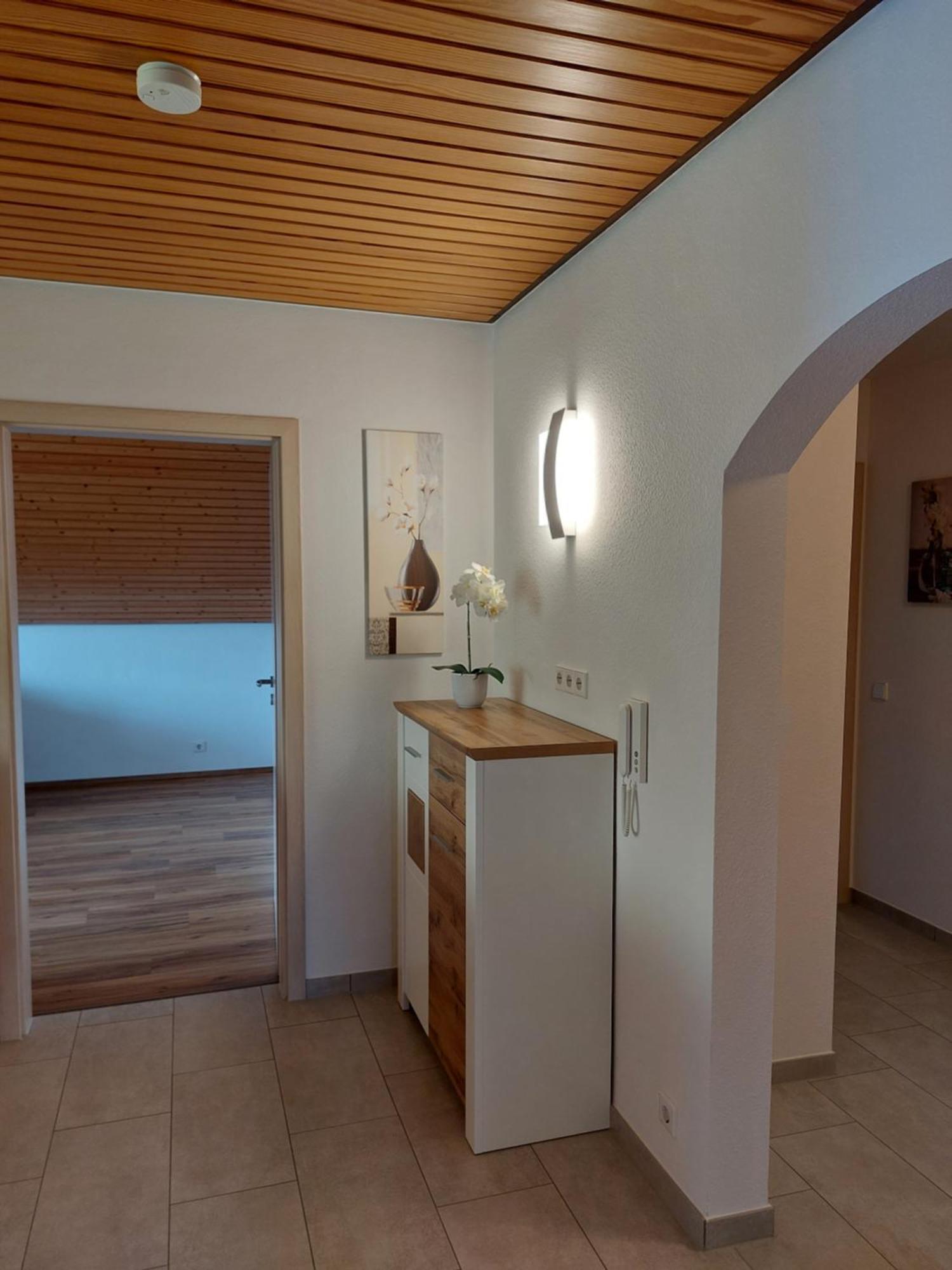 Moderne Ferienwohnung - Neu Renoviert - Ruhige Lage Waldachtal Exterior foto